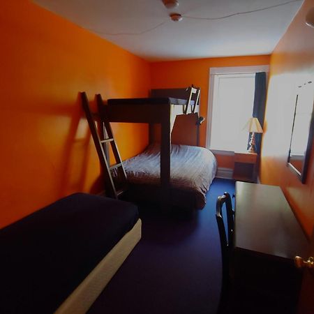 The Arlington Hostel Maynooth Екстериор снимка