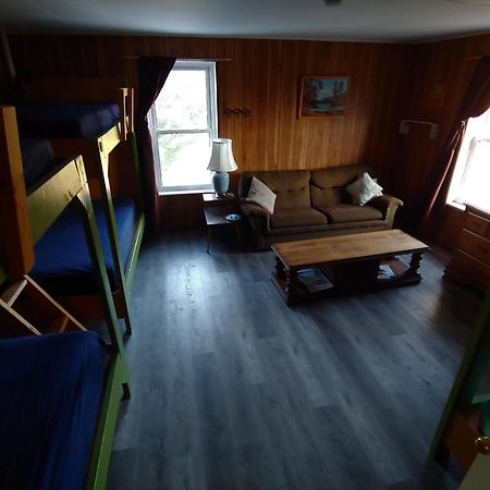 The Arlington Hostel Maynooth Екстериор снимка