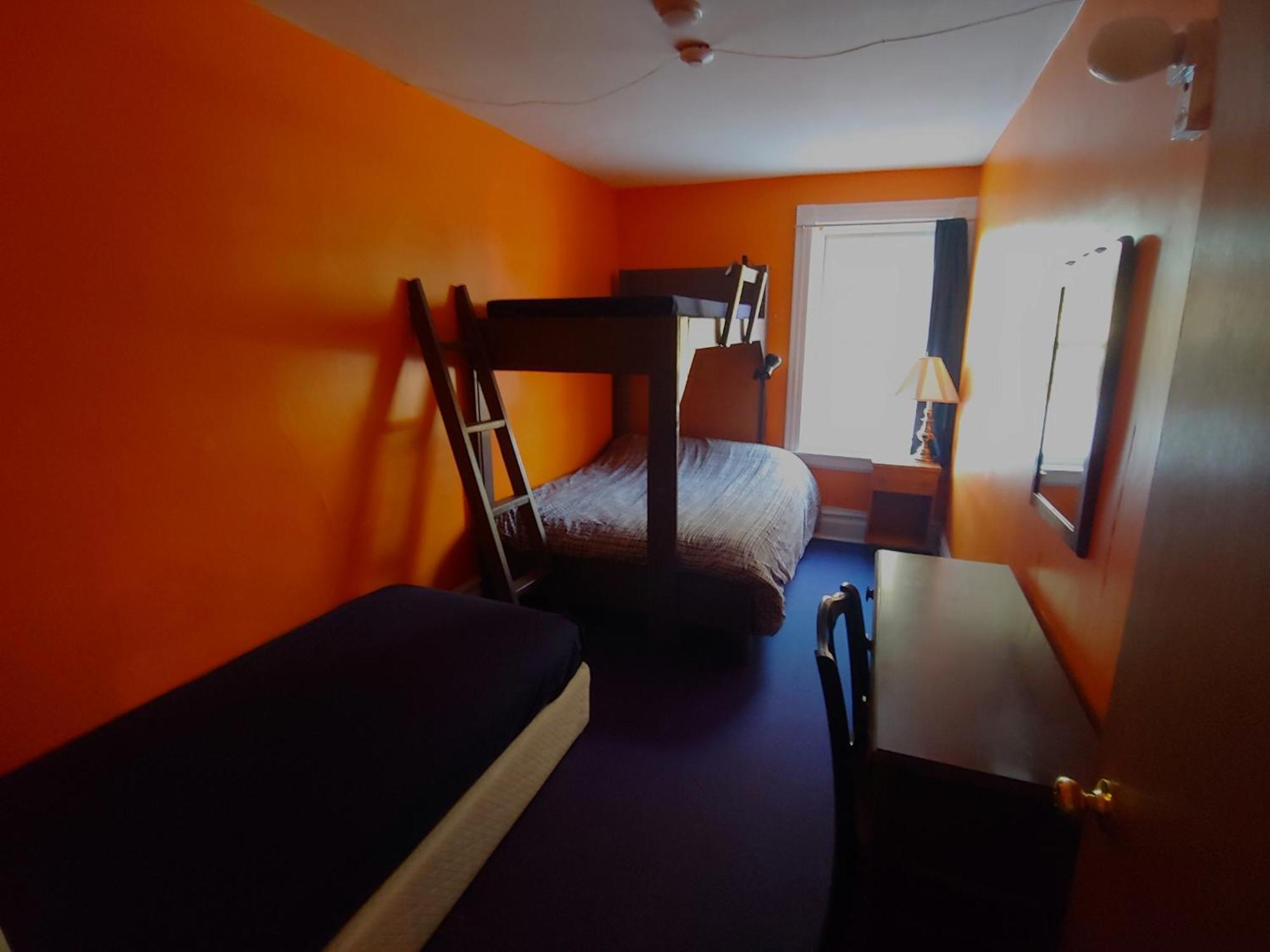 The Arlington Hostel Maynooth Екстериор снимка