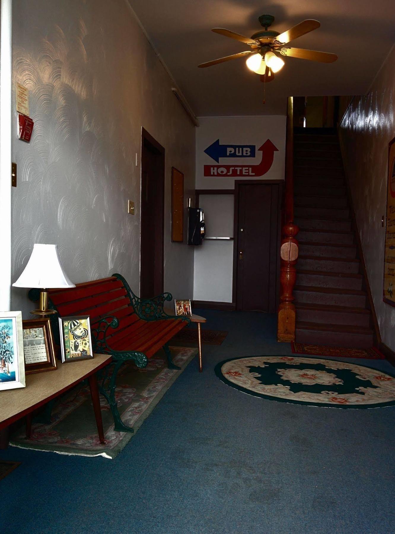 The Arlington Hostel Maynooth Екстериор снимка