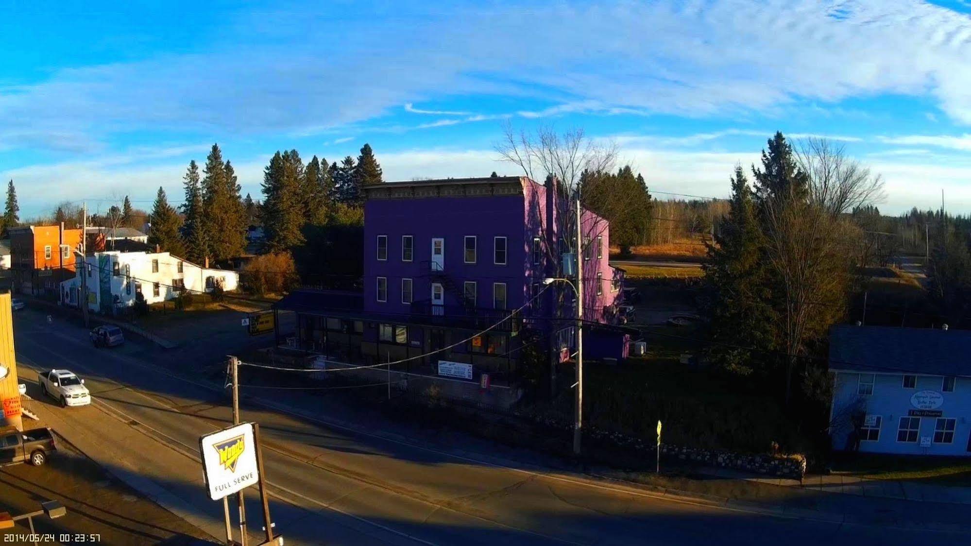 The Arlington Hostel Maynooth Екстериор снимка